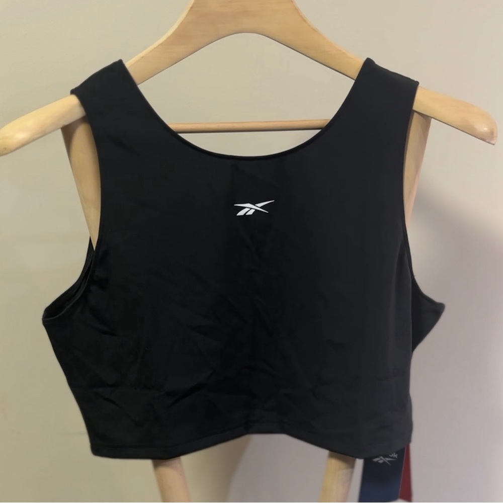 Reebok‎ TS Perform Crop Tank Top Black Women’s Size Large NWT Athletic
